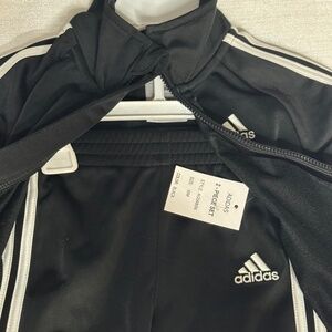 New Baby Adidas Sweatsuit Set Soze: 6 mos